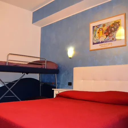 Hotel Diana 3*
